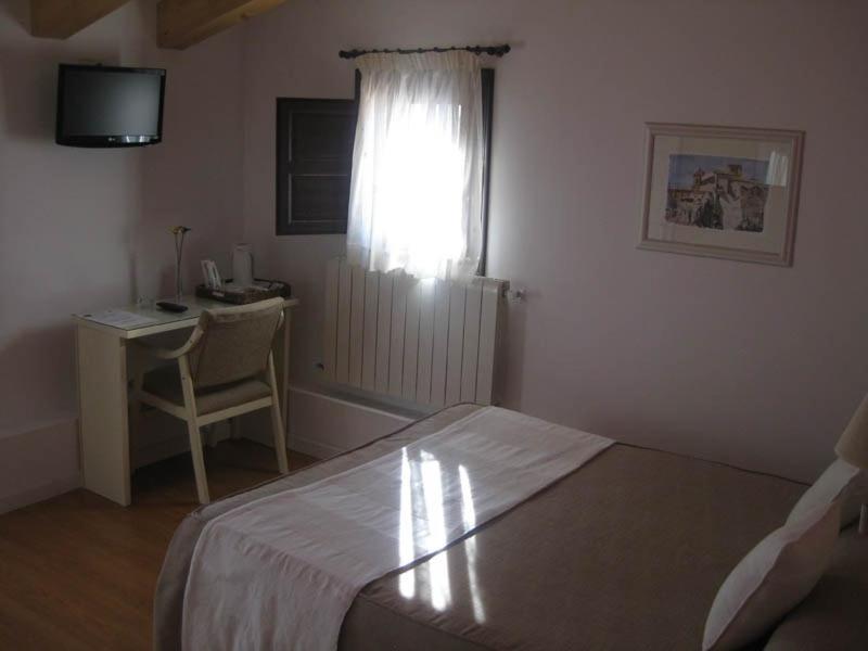 Hostal Tabanqueta Cuenca  Bagian luar foto